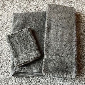 Towel Set —